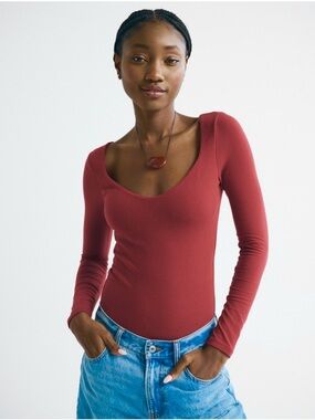 Abercrombie & Fitch Long Sleeve Sweetheart Neckline Seamless Bodysuit in Copper